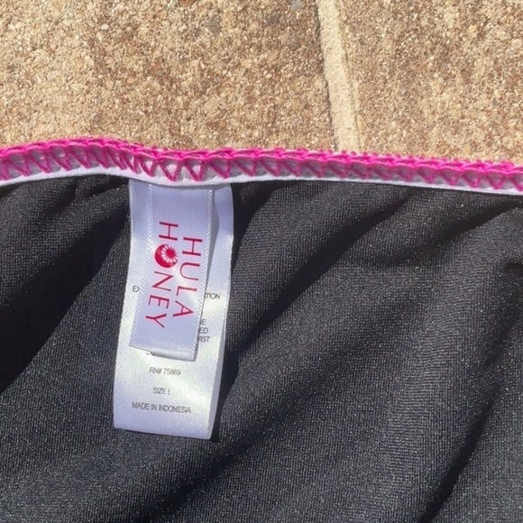 Hulu honey bikini bottoms black with pink yellow & blue stitching - Picture 4 of 4